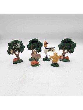 Midwest Importers Of Cannon Falls Halloween Village Accessories Vintage